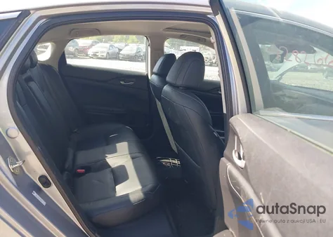 2020 Honda Insight Touring z USA, uszkodzony, nr VIN 19XZE4F90LE005653